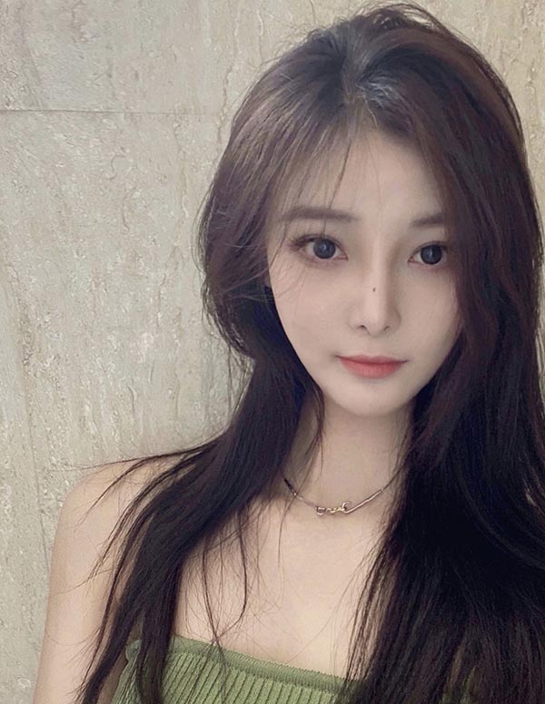 伦敦伴游大学生